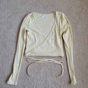 Hollister Butter Yellow Ribbed Wrap Tie Top Size M Floral Long Sleeve Soft Girl